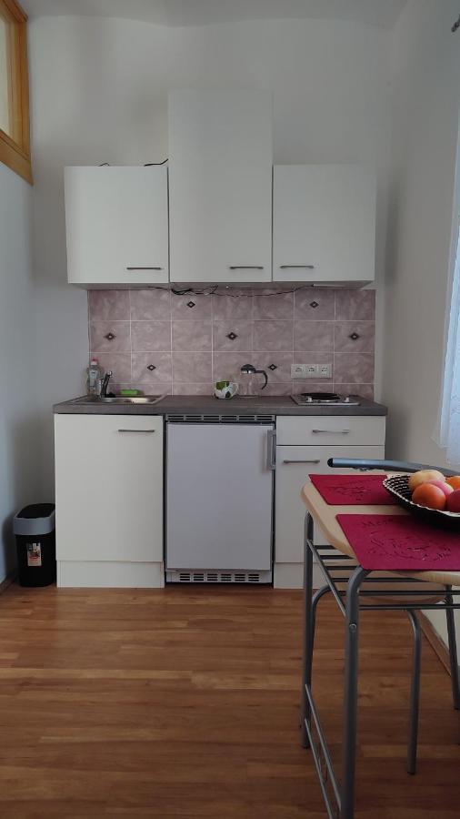 Ferienwohnung Gaensebluemchen Feistritz an der Gail Екстериор снимка